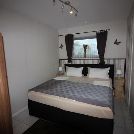 Haus Abbi, Ferienwohnung Mit Schwimmbad Hage Dış mekan fotoğraf